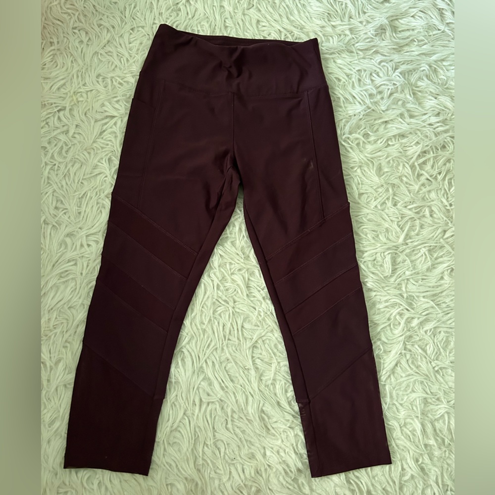 magenta crop leggings never worn